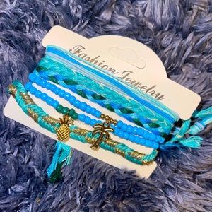 Blue bracelet set